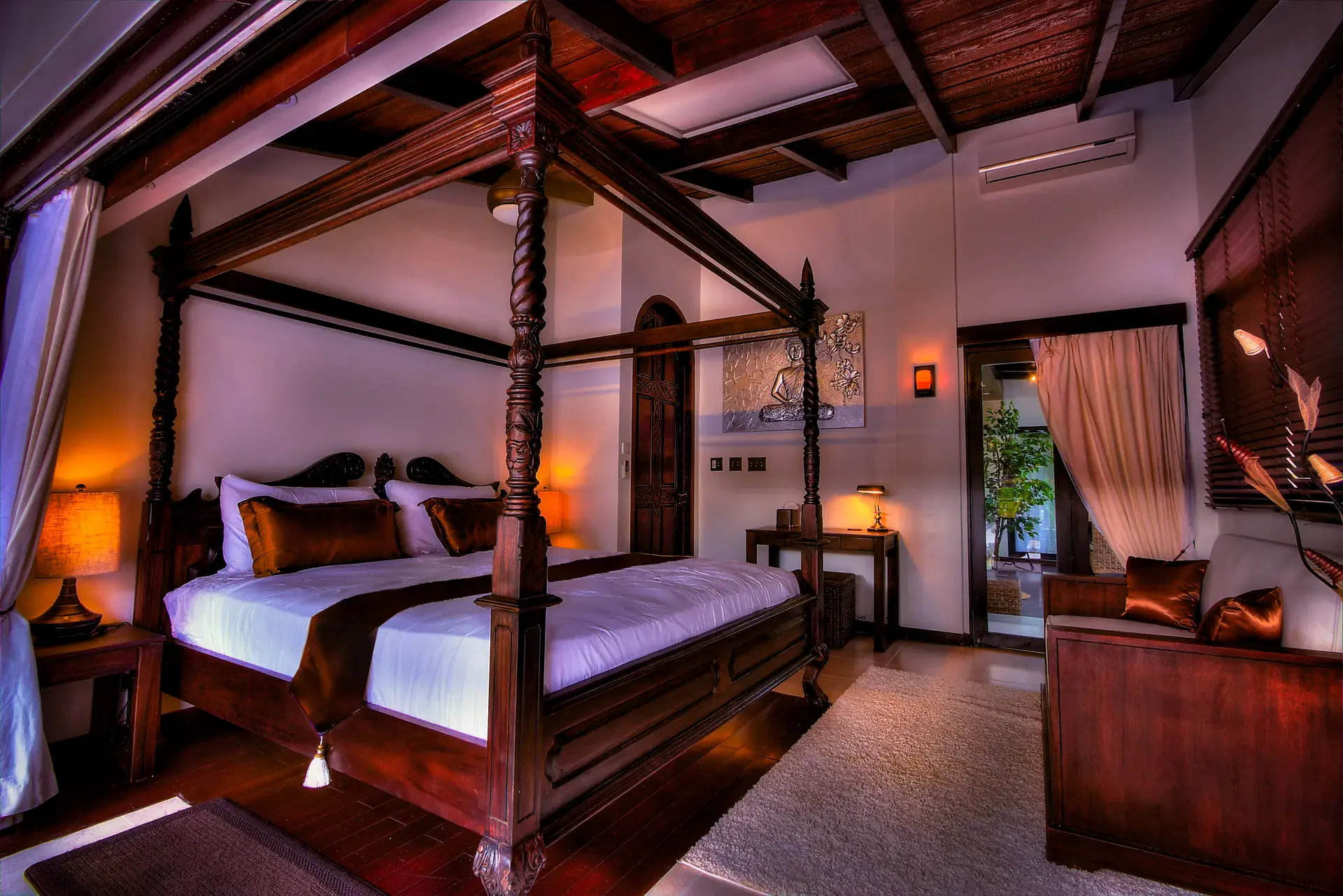 Beach Suite bedroom at Bali Retreat Aruba